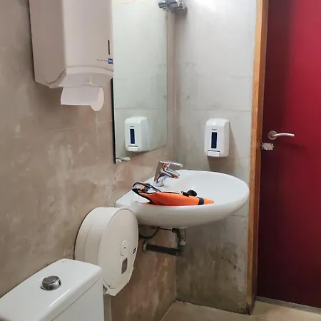 Botel Sem Gritos Lisbona