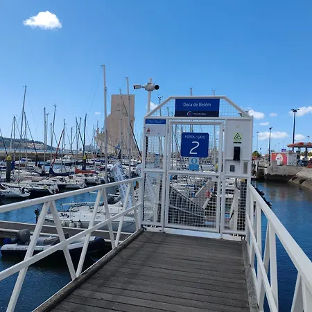 Sem Gritos Úszó hotel